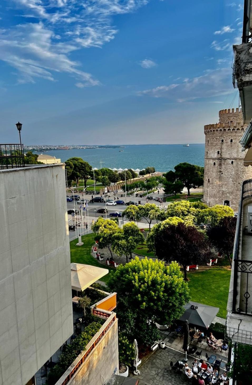 Nikol White Tower Of Appartement Thessalonique