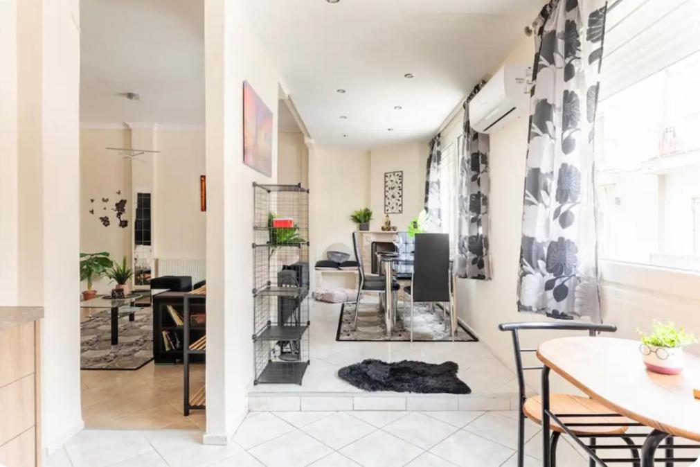 Nikol White Tower Of Appartement *